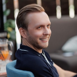 Пасечников Антон Владимирович, сопредседатель, руководитель комитета по малоэтажному деревянному домостроению Новосибирского регионального отделения "Деловая Россия"
